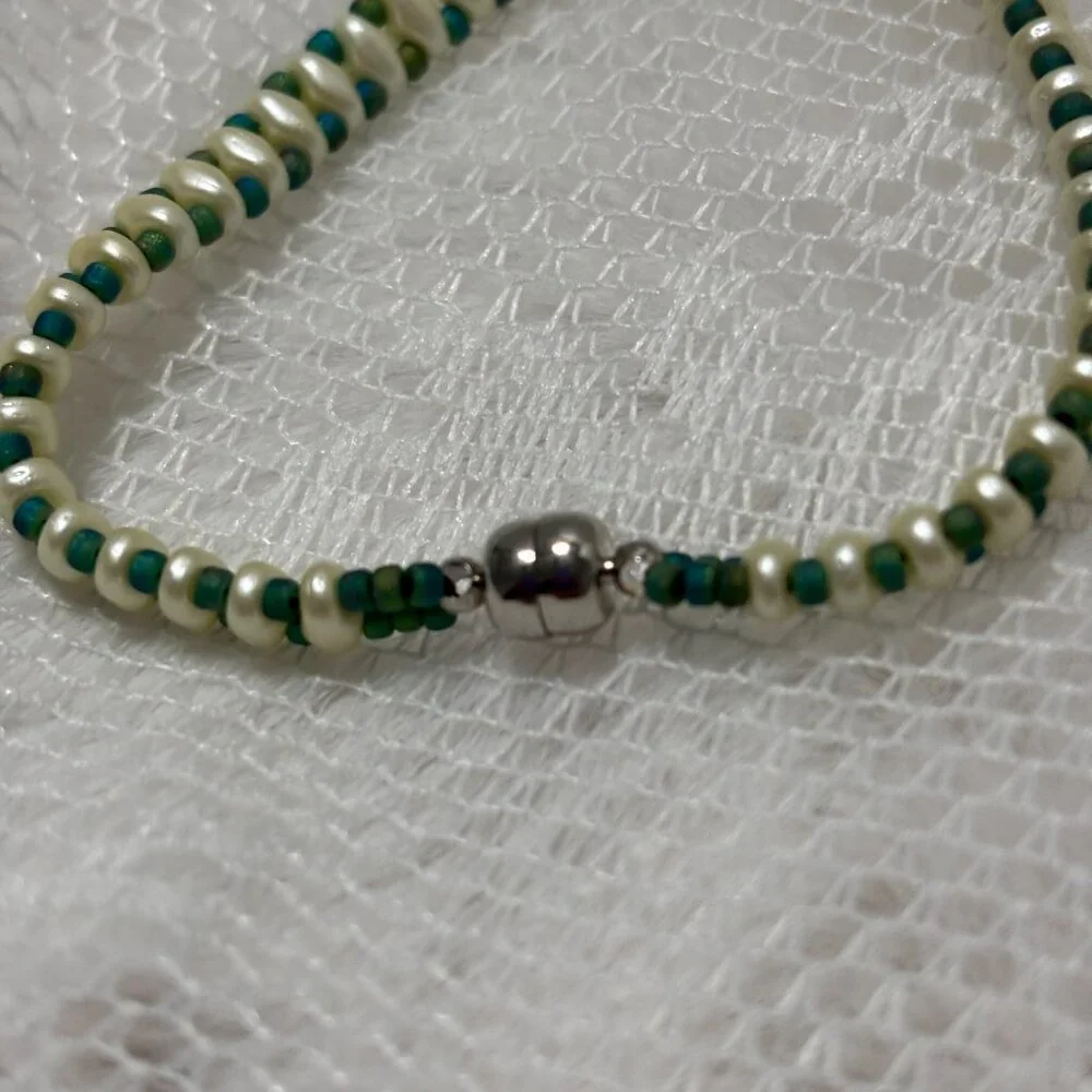 Handmade Double-Hole Cream Green Seed‎ Bead Bracelet 6.5” Magnetic Clasp Boho